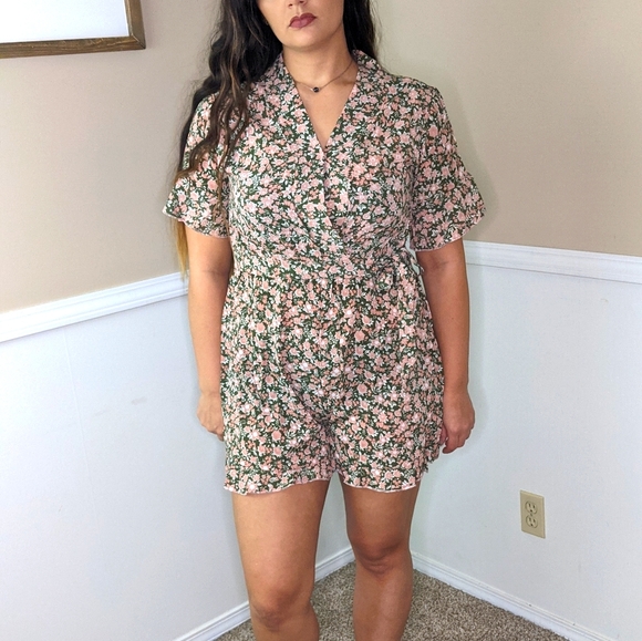 Floral romper - Picture 3 of 9